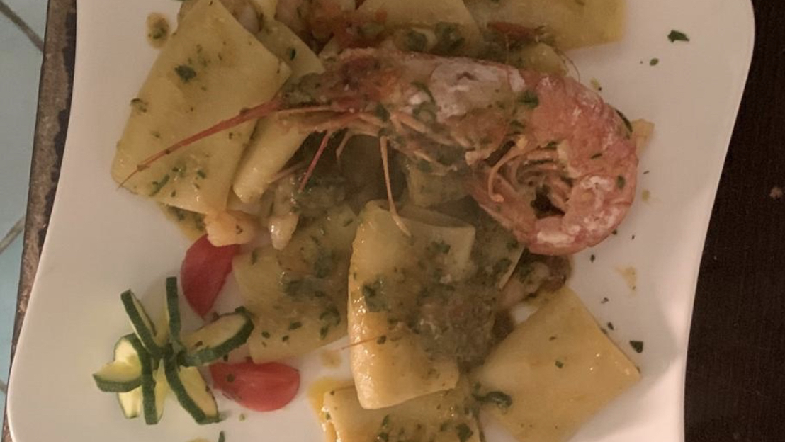 Pasta con gamberi e zucchine