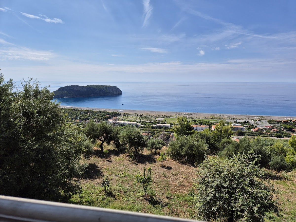 Isola di Dino vista dal ristorante