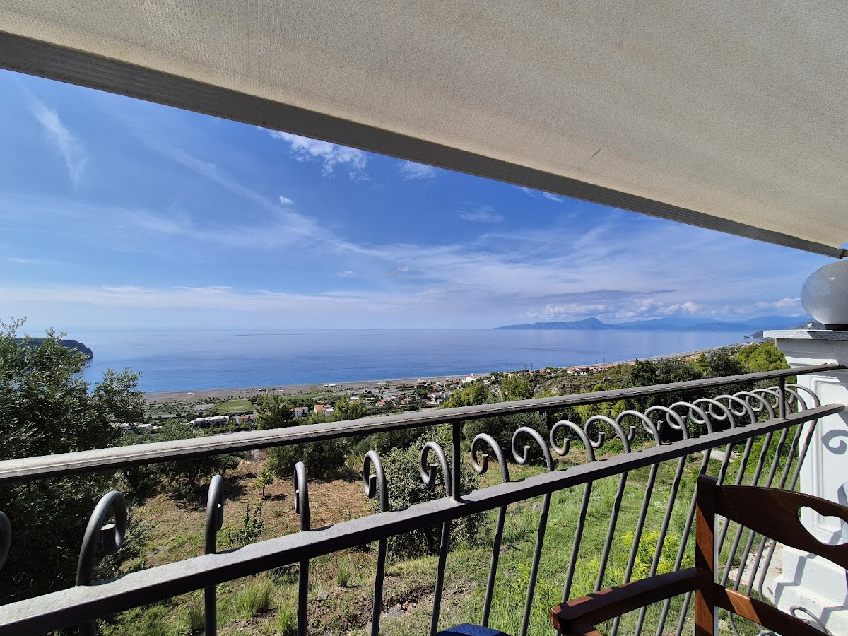 Vista sul mare dalla terrazza